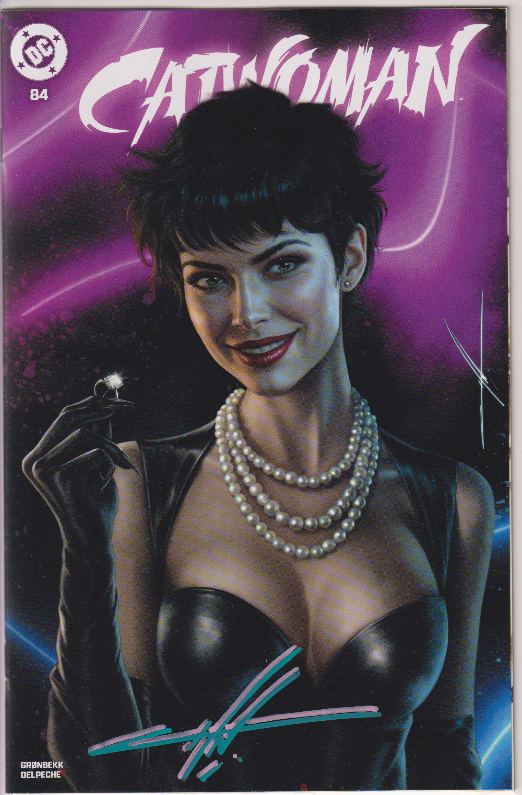 CATWOMAN #84 CARLA COHEN SIGNED EXCLUSIVE